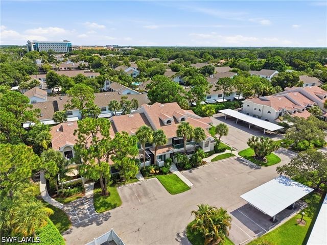 81 Emerald Woods DR M3, Naples, FL 34108