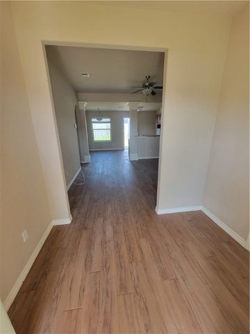 2321 Blue Star Dr, Corpus Christi, TX 78414