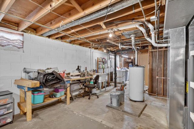 2432 Wood Drive, Beloit, WI 53511