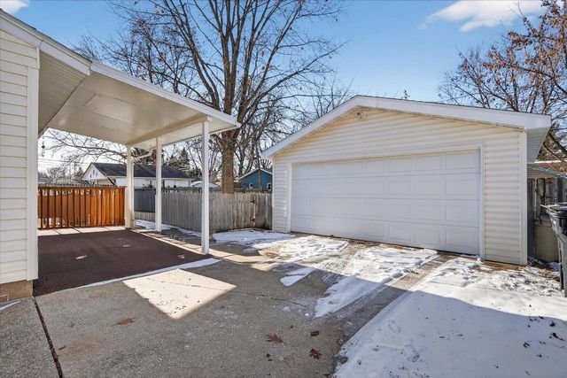 2432 Wood Drive, Beloit, WI 53511