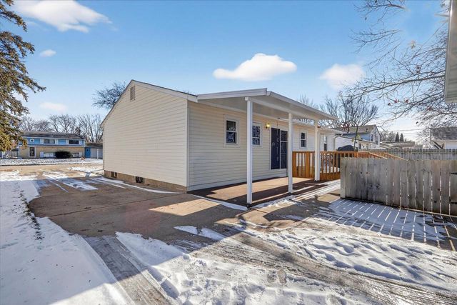 2432 Wood Drive, Beloit, WI 53511