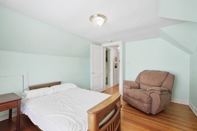 3905 Custer Avenue, Lyons, IL 60534