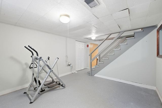 3905 Custer Avenue, Lyons, IL 60534