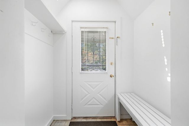 3905 Custer Avenue, Lyons, IL 60534