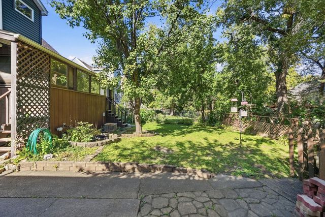 3905 Custer Avenue, Lyons, IL 60534
