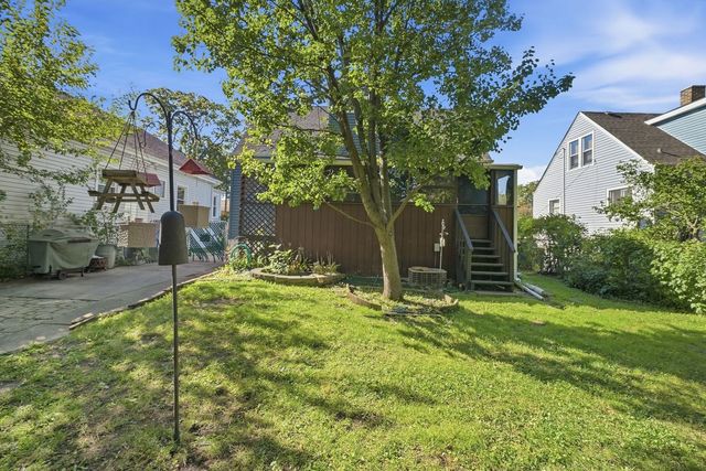 3905 Custer Avenue, Lyons, IL 60534