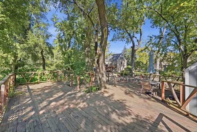 3905 Custer Avenue, Lyons, IL 60534