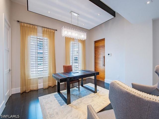 490 5th ST S 101, Naples, FL 34102