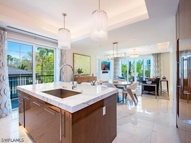 490 5th ST S 101, Naples, FL 34102