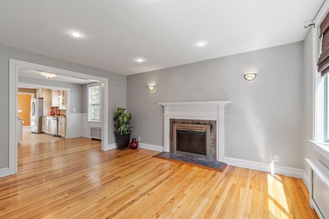 11 Magnolia St, Framingham, MA 01701