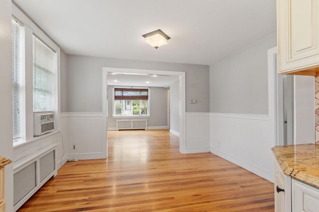 11 Magnolia St, Framingham, MA 01701