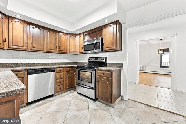 145 CENTURA, Cherry Hill, NJ 08003