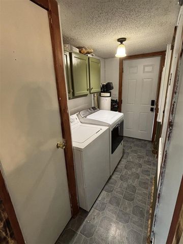 1578 E Pine Hill Avenue, White Cloud, MI 49349