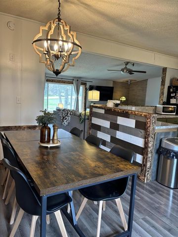 1578 E Pine Hill Avenue, White Cloud, MI 49349