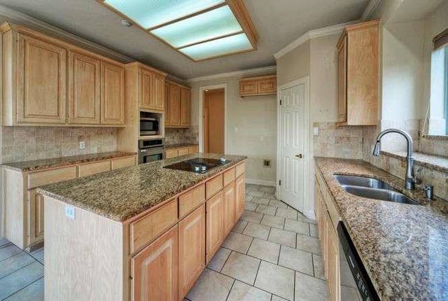 8703 Bluegrass DR, Austin, TX 78759