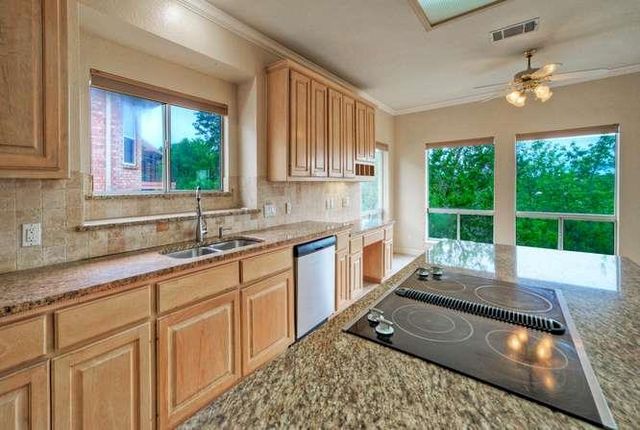 8703 Bluegrass DR, Austin, TX 78759