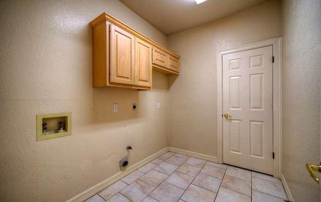 8703 Bluegrass DR, Austin, TX 78759