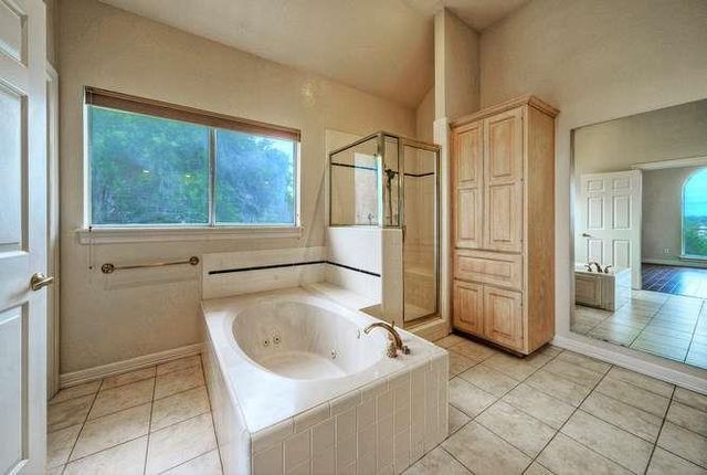 8703 Bluegrass DR, Austin, TX 78759