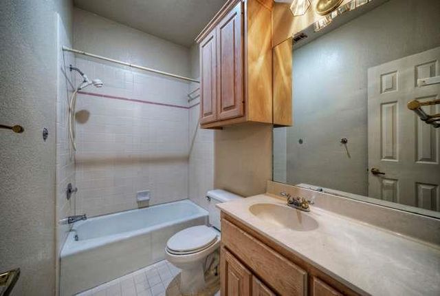 8703 Bluegrass DR, Austin, TX 78759