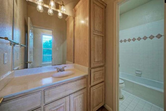 8703 Bluegrass DR, Austin, TX 78759