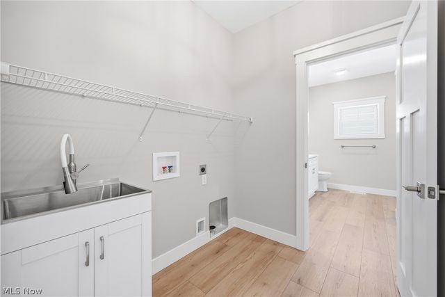 2310 Wilshire Drive, Cortland, OH 44410