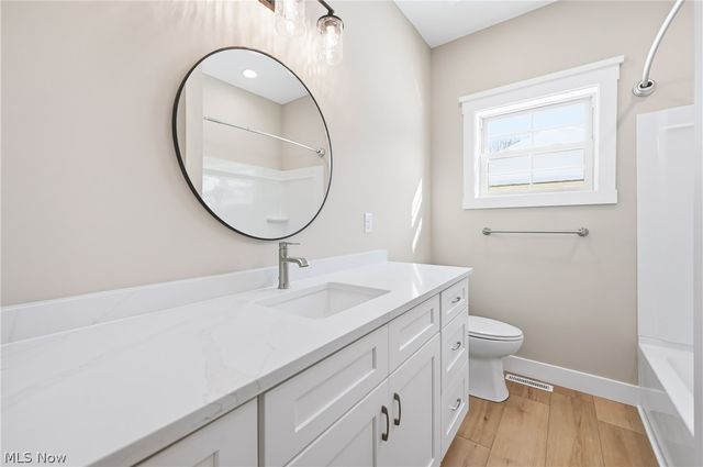 2310 Wilshire Drive, Cortland, OH 44410