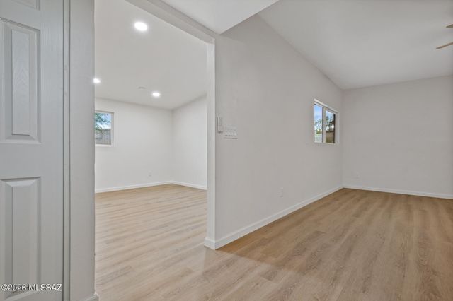 6430 N Lena Place, Tucson, AZ 85741