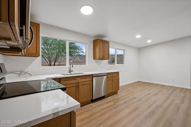 6430 N Lena Place, Tucson, AZ 85741