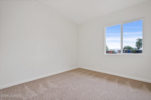 6430 N Lena Place, Tucson, AZ 85741