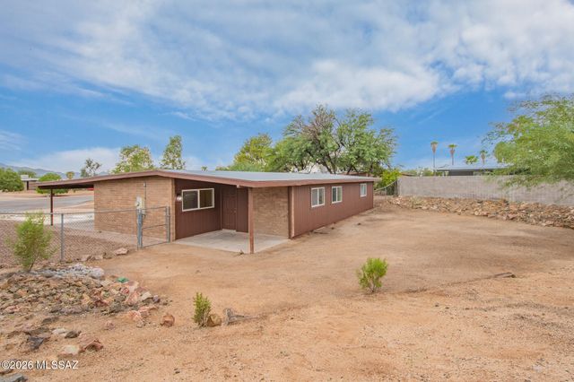 6430 N Lena Place, Tucson, AZ 85741