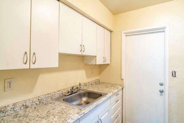 533 NE 2nd Avenue, Fort Lauderdale, FL 33304
