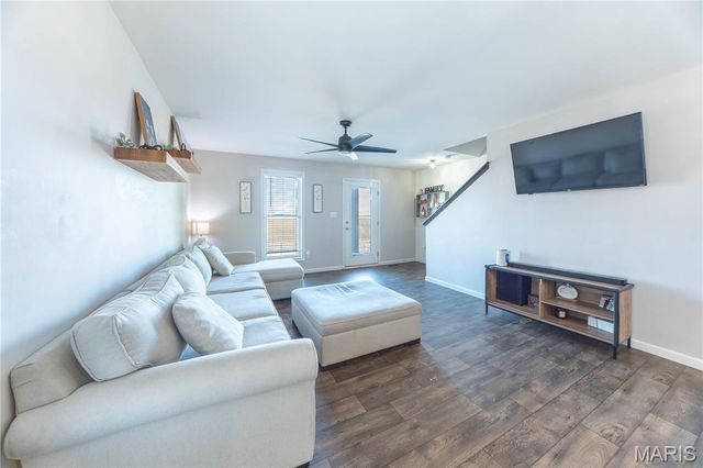 28 Freehold Rock Place, St Charles, MO 63301