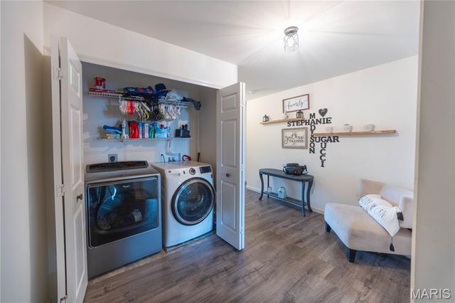 28 Freehold Rock Place, St Charles, MO 63301