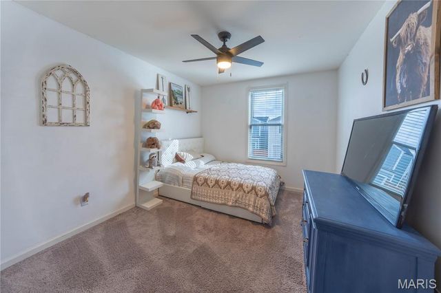 28 Freehold Rock Place, St Charles, MO 63301