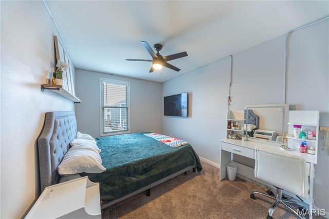 28 Freehold Rock Place, St Charles, MO 63301