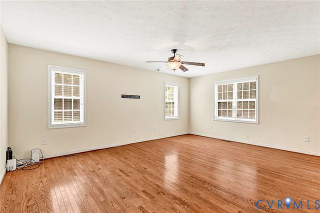 1013 Sycamore Crest Dr, Henrico, VA 23231