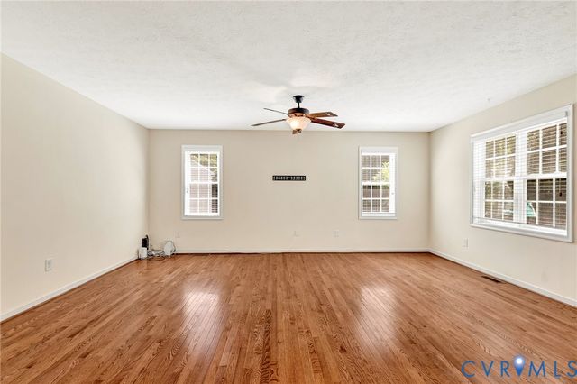 1013 Sycamore Crest Dr, Henrico, VA 23231