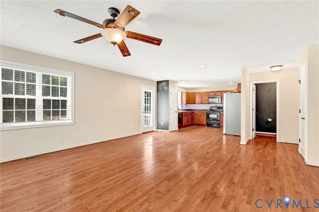1013 Sycamore Crest Dr, Henrico, VA 23231