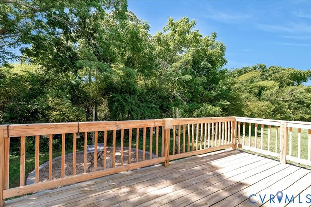 1013 Sycamore Crest Dr, Henrico, VA 23231