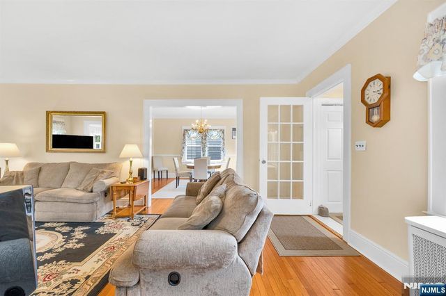106 Maple Street, Rutherford, NJ 07070