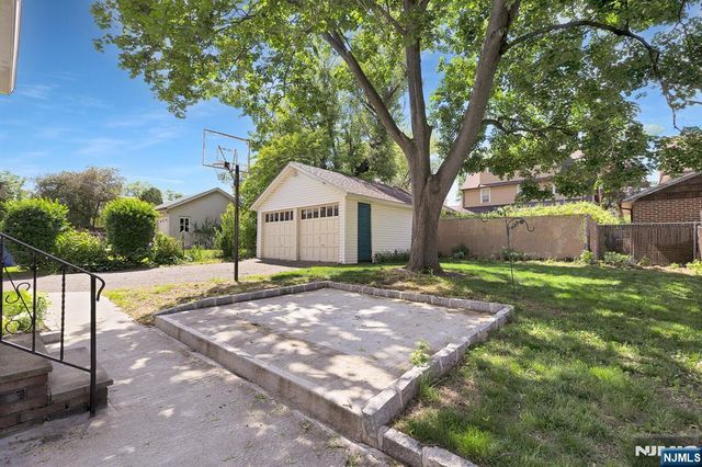106 Maple Street, Rutherford, NJ 07070