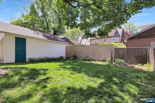 106 Maple Street, Rutherford, NJ 07070