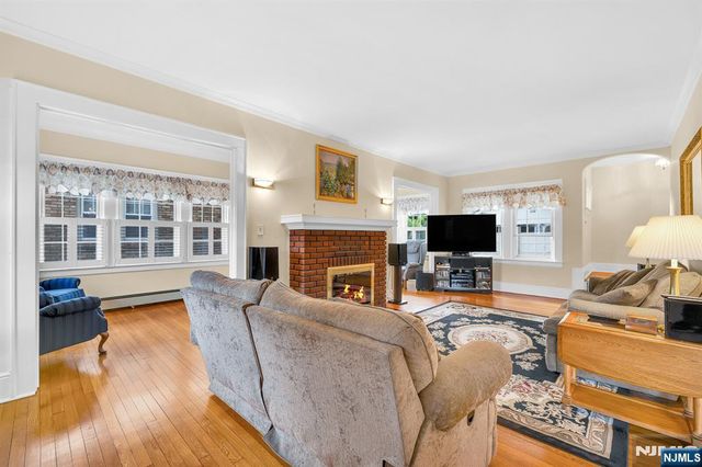 106 Maple Street, Rutherford, NJ 07070