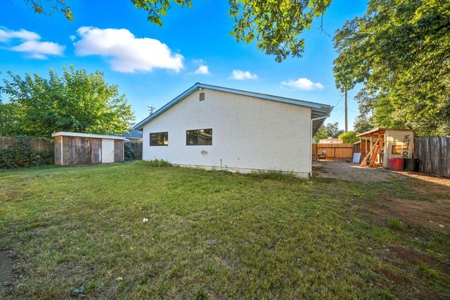 1329 Median Avenue, Shasta Lake, CA 96019