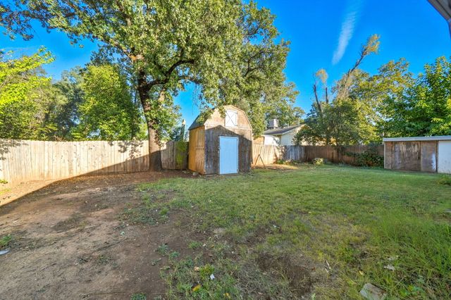 1329 Median Avenue, Shasta Lake, CA 96019