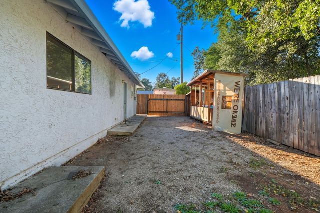 1329 Median Avenue, Shasta Lake, CA 96019