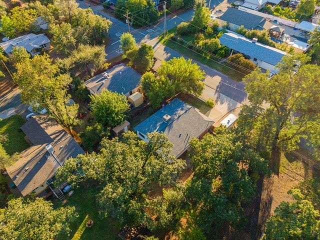 1329 Median Avenue, Shasta Lake, CA 96019