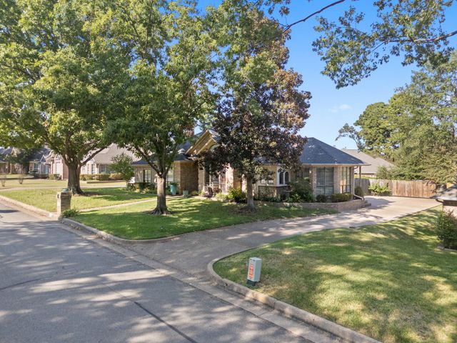 4004 Lazy Creek Drive, Tyler, TX 75707
