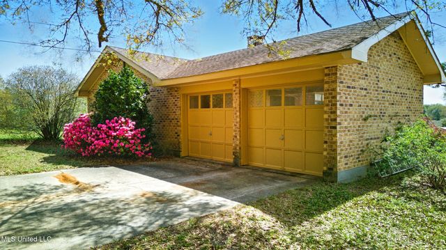 1273 Hilt Fornea Road, Poplarville, MS 39470