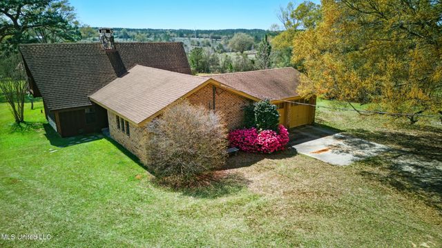 1273 Hilt Fornea Road, Poplarville, MS 39470
